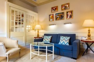Salon suitte con encanto en Sevilla