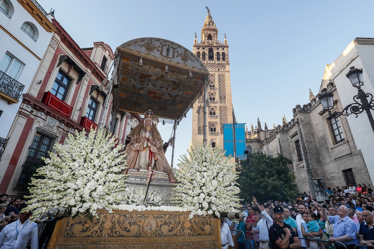 procesion virgen de los reyes sevilla 2025